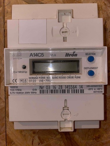 Compteur électrique bleu