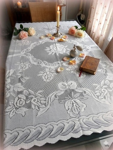 Belle nappe romantique neuve - nappe, romantique,