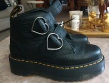 Doc Martens DEVON HEART ❤ Leather Platform Buckle Boots Women's Size 7 US, EU 38