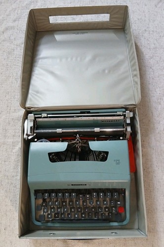 Machine écrire olivetti - écrire,