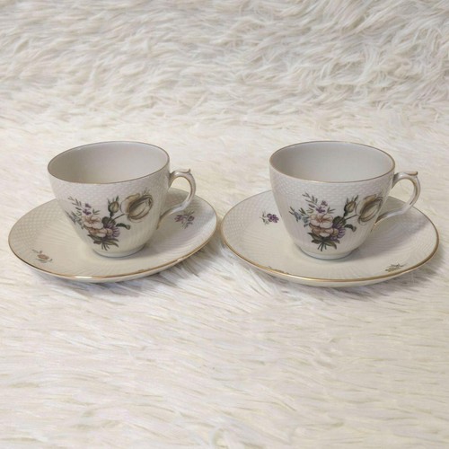 Lot soucoupes à tasse - soucoupes,
