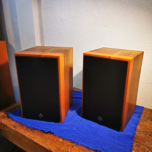 Enceintes speakers - /,
