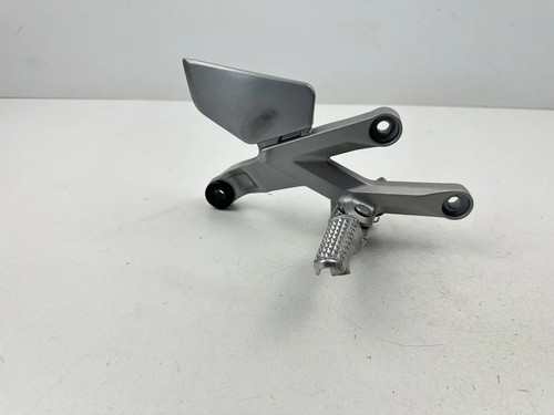 Platine repose pied - platine, droit