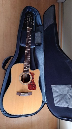 []Guitare acoustique