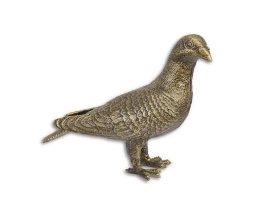 Une figurine fonte - une,
