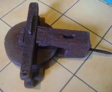 ANCIENNE GRANDE POULIE OU ROUE