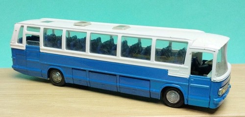 Tekno 851 autobus - 851,