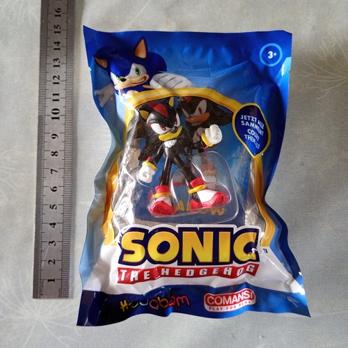 Sonic the hedgehog figurine - sonic,