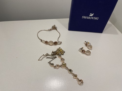 Lot bijoux swarovski bracelet - lot, swarovski,