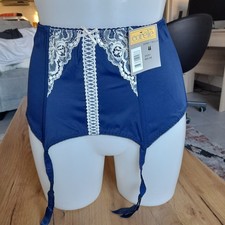 porte jarretelle serre taille