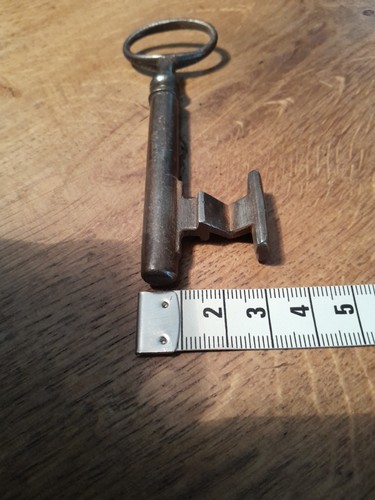 Clef cle fer forge - clef,, ancienne