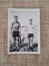 ANCIENNE PHOTO COUREURS CYCLISTES HELYETT A IDENTIFIER 1950