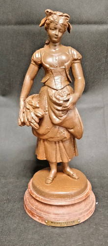 Statuette régule et socle - ,