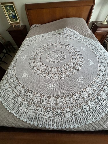 Nappe ronde entièrement - nappe,