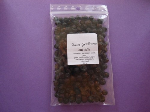 Baies genievres graines 25 - baies,