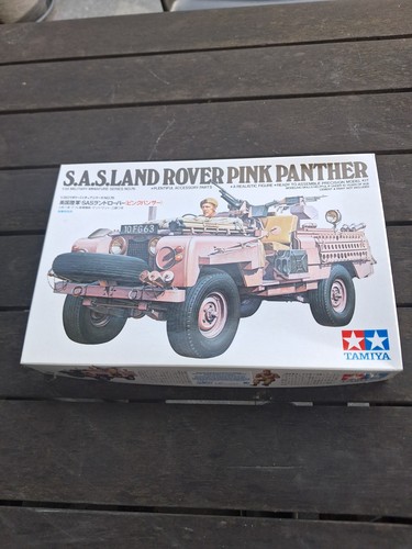 Maquette sas land rover pink - maquette,
