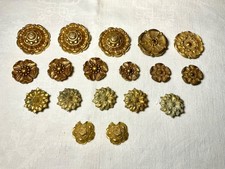 lot 18 Cache-Clous "FLEURS" en