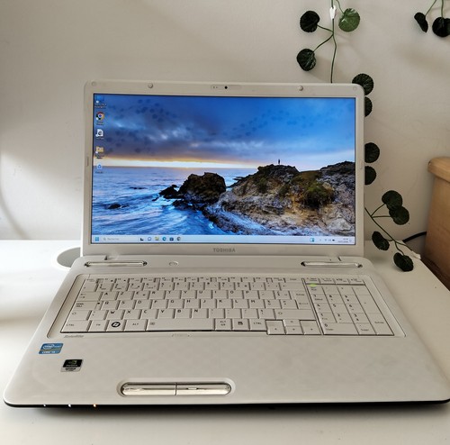 Portable toshiba pouces - pc, 17
