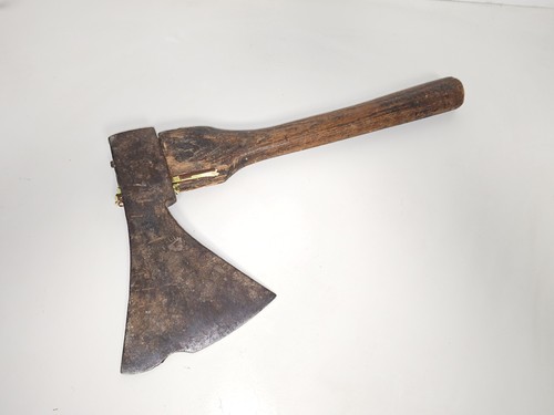 Hache ancienne signée xixe - signée,