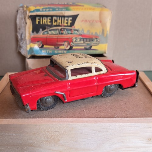 Voiture miniature fire chief - voiture,