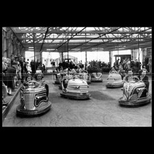 Photo A.031308 BUMPER CAR 1941 FAIRGROUND FAIRGROUND FAIRGROUND AUTO SKOOTER BUFFER