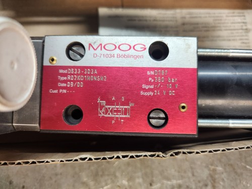 Servo valve moog - servo, d633-303a