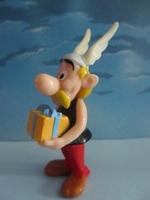 COLLECTIBLE FIGURE ASTERIX THE GALLIC GIFT +/- 6.5cm
