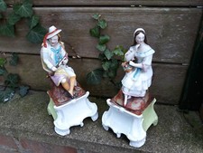 Paire de Statuettes Porcelaine