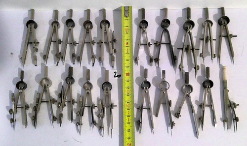 Lot anciens petits compas - anciens,