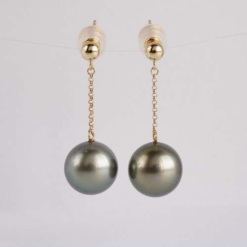 Grandes boucles oreilles - grandes, d'oreilles