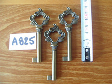 LOT A825 DE 3 CLÉ CLÉS CLEFS