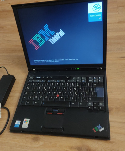 Vintage ibm thinkpad t41 - thinkpad,