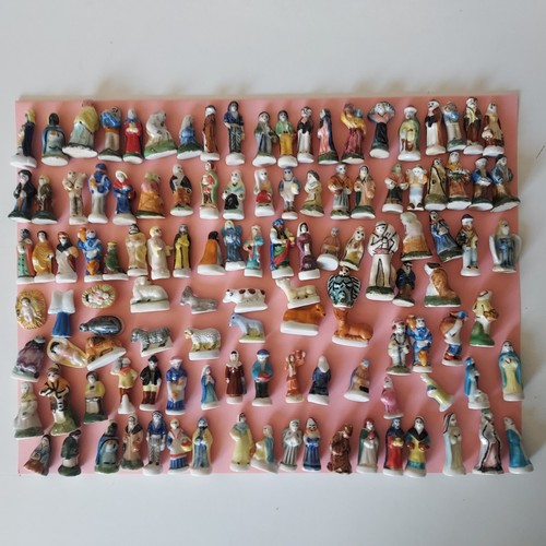 Lot 150 santons 2 - 150,