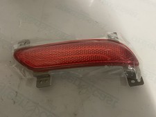 Réflecteur arrière droit du