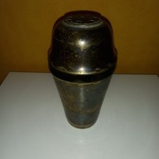 Saupoudreur ancien en métal