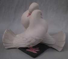 couple de colombes en faience