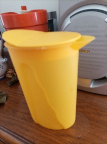 Pichet tupperware tbe - pichet,