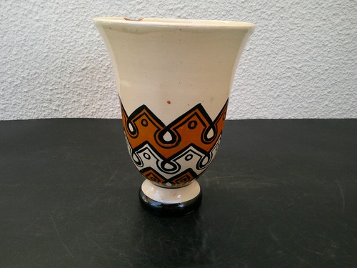 Vase art deco signe tripp - a,