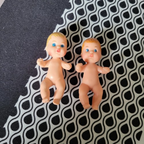 Lot bébés barbie mattel - de, 2