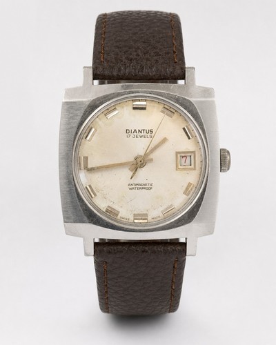 Montre suisse remontage - à,
