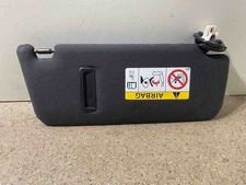 Pare-soleil latéral gauche