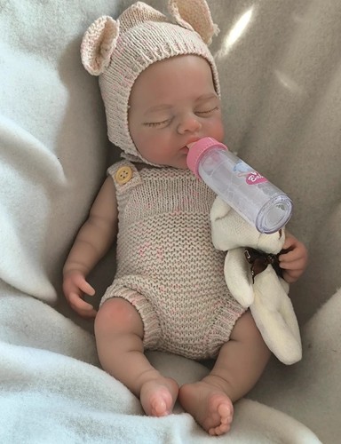 Bébé reborn fille silicone