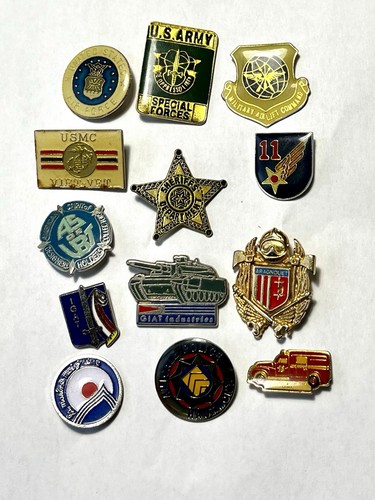 Lot pin insignes - lot, militaires