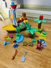 LEGO Duplo Jake and the Never Land Pirates Jake's Pirate Ship Captain Hook 10514