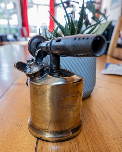 Ancienne lampe souder - lampe,