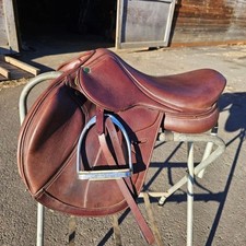 Henri de rivel devrel Luxembourg close contact jump saddle brown 17 used