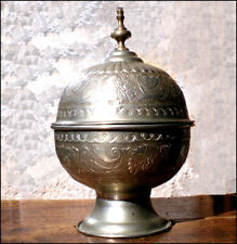 BOITE EN METAL PLAQUÉ ARGENT