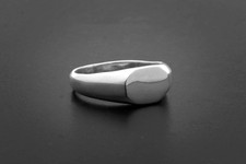 Bague chevalière fine homme