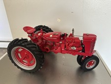 Used 1:16 Scale Agricultural Tractor Farmall B Tracteur Diecast Display Model