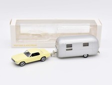 Ford Mustang Jaune + Caravane